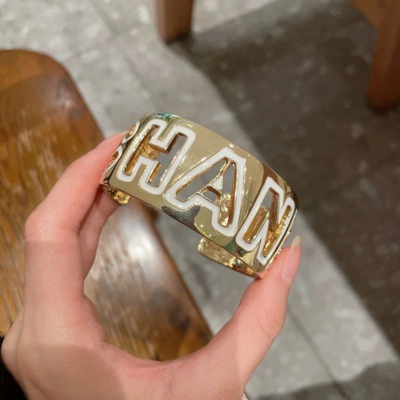 Flexible Chanel Bracelets 223212