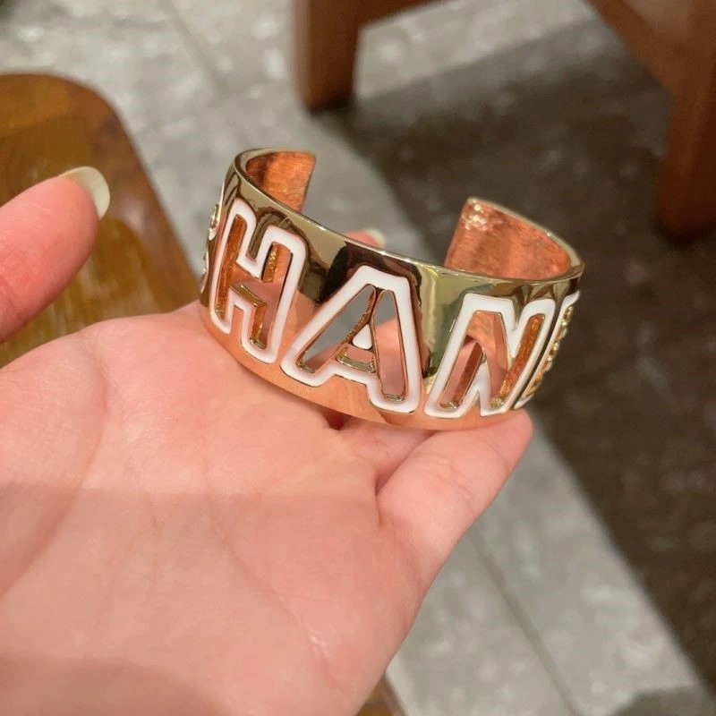 Flexible Chanel Bracelets 223212