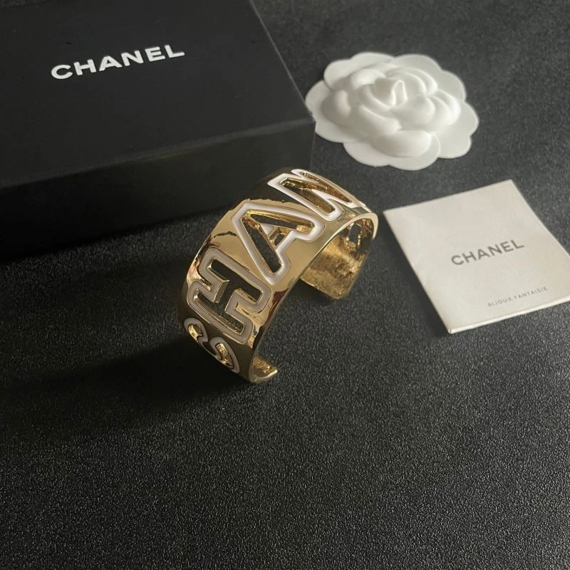 Flexible Chanel Bracelets 223212
