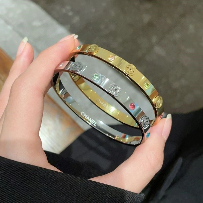 Casual Chanel Bracelets 223207