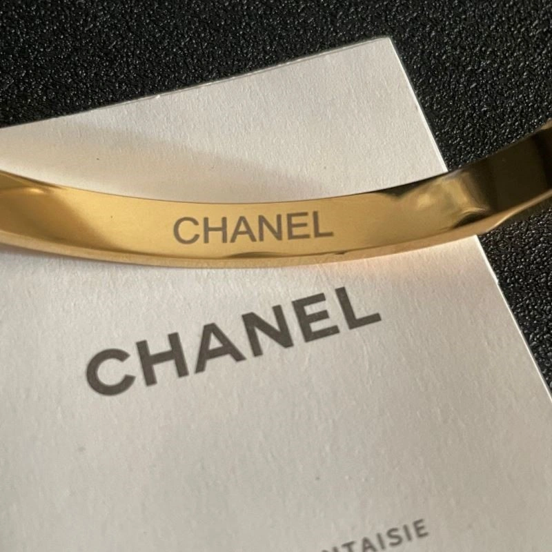 Casual Chanel Bracelets 223207