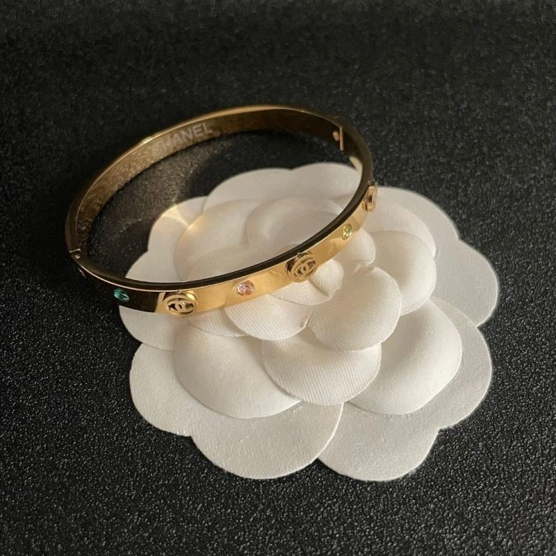 Casual Chanel Bracelets 223207