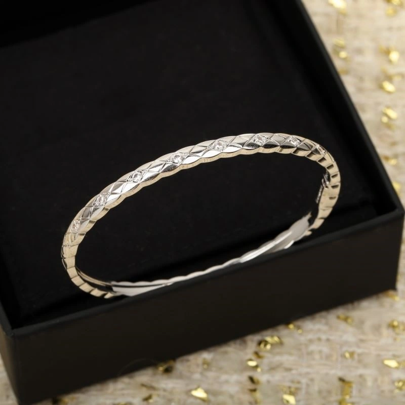 Refined Chanel Bracelets 223209