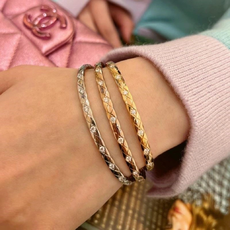 Refined Chanel Bracelets 223209