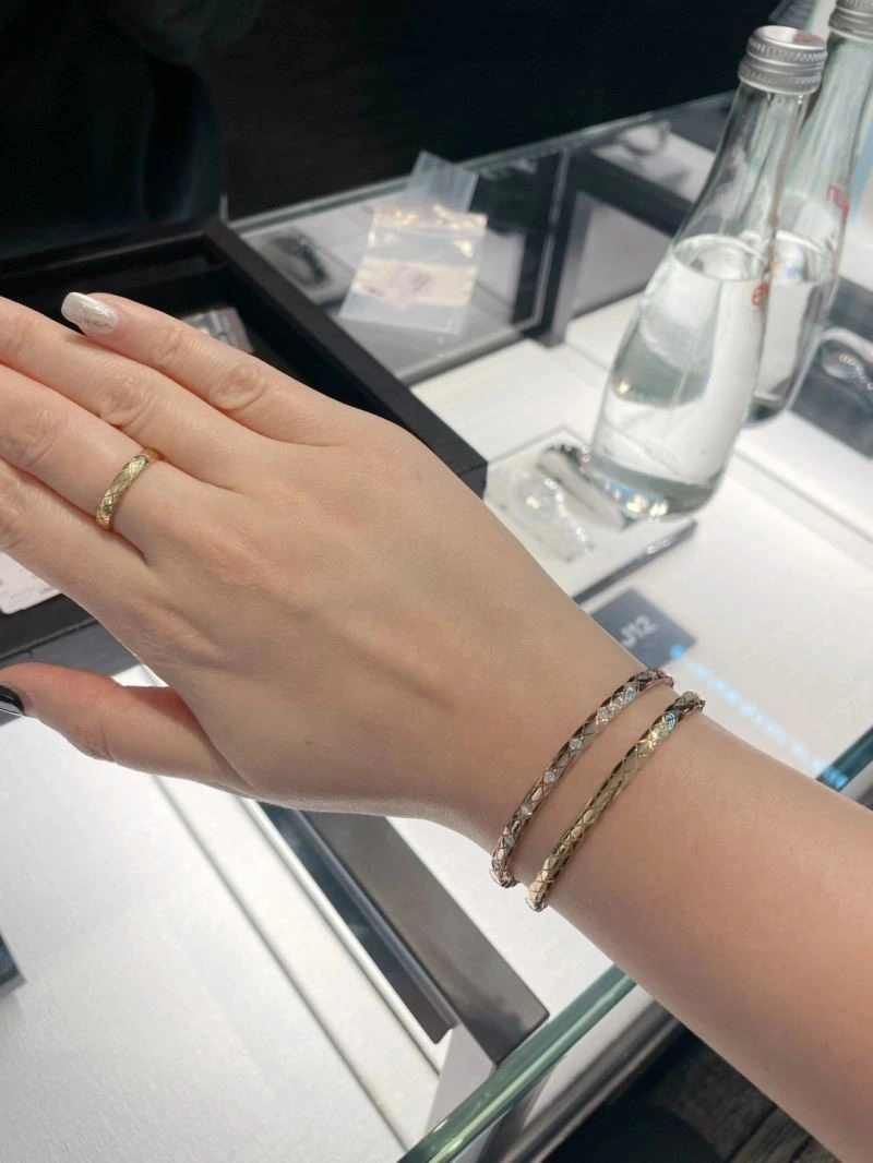 Refined Chanel Bracelets 223209