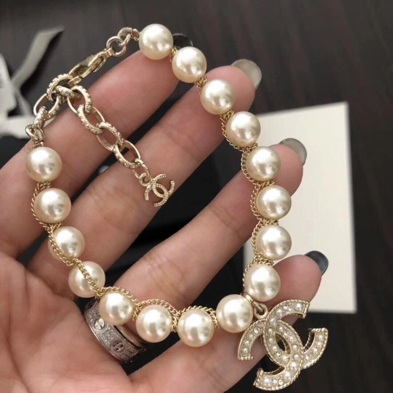 Resilient Chanel Bracelets 223198