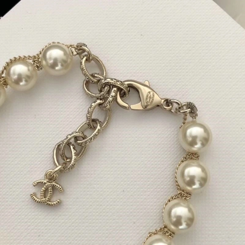 Resilient Chanel Bracelets 223198