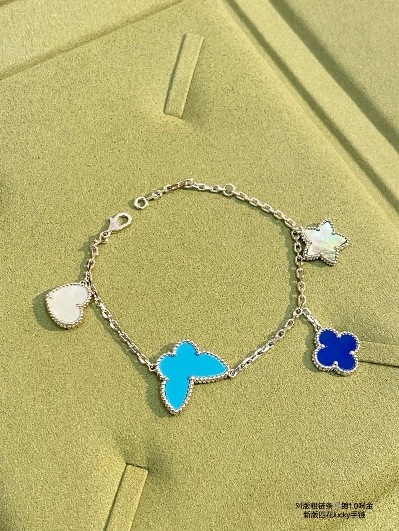 Comfortable Chanel Bracelets 223204