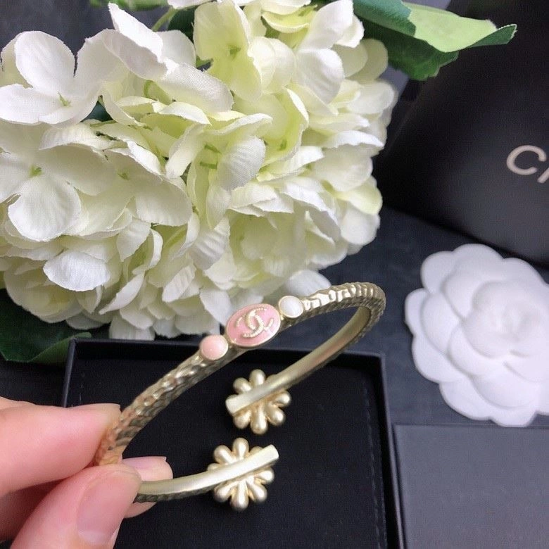 Effortless Chanel Bracelets 223243