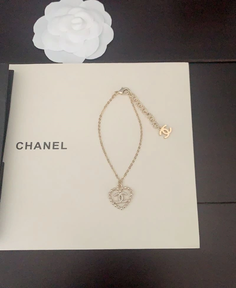 Resilient Chanel Bracelets 223194