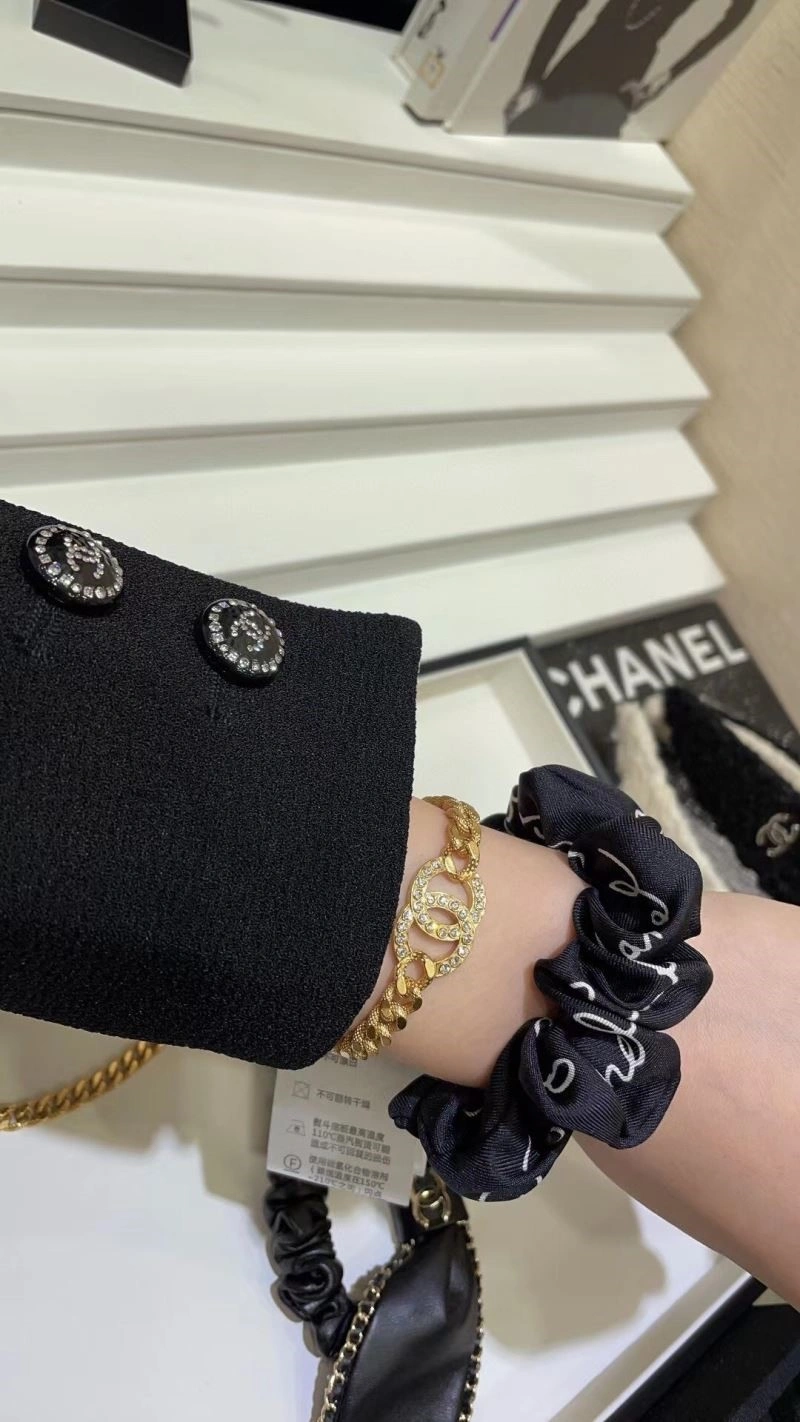 Contemporary Chanel Bracelets 222052