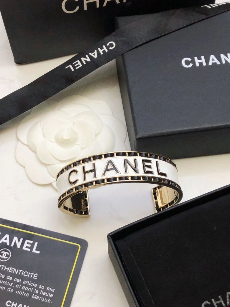 Chanel Bracelets Soft 222010