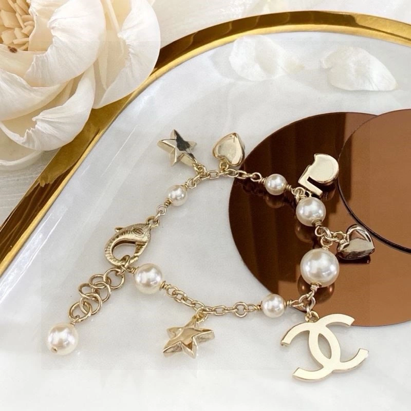 Chanel Bracelets Breathable 221986