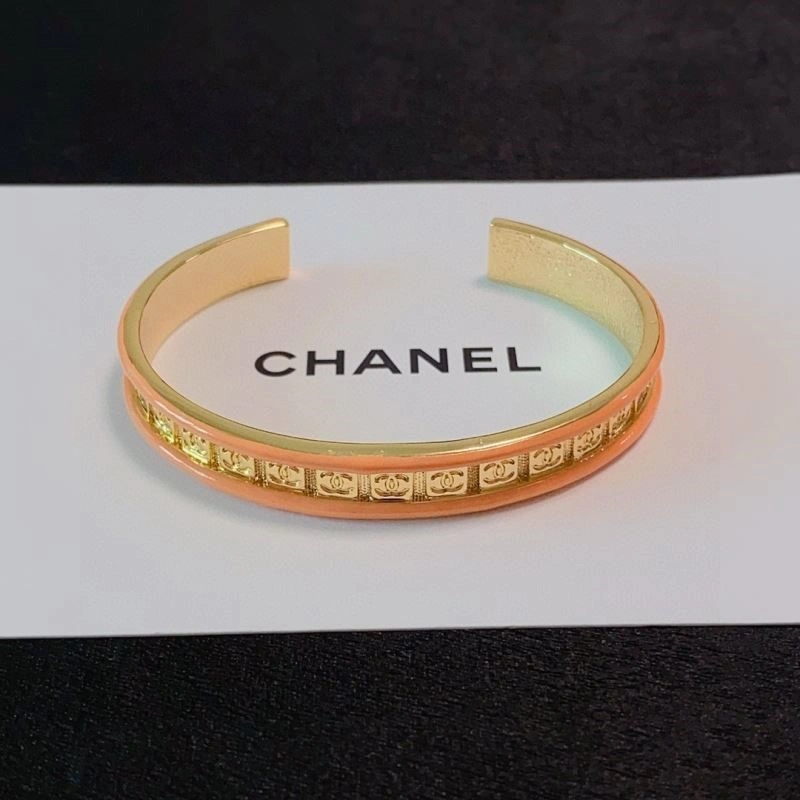Unisex Chanel Bracelets 221976