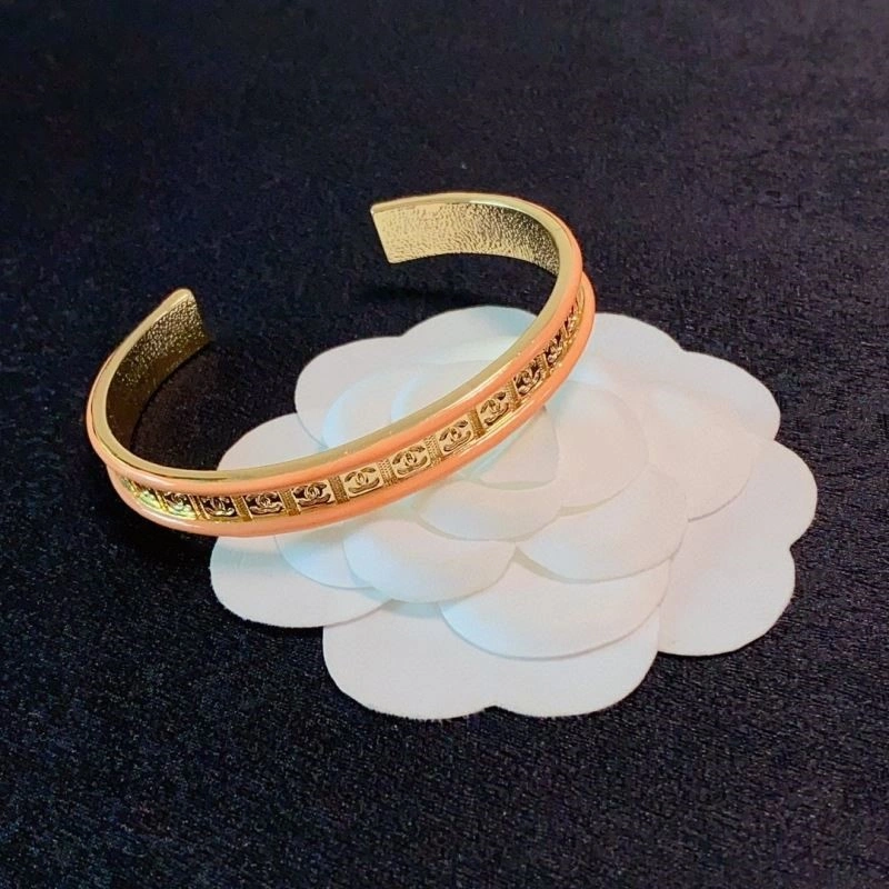 Unisex Chanel Bracelets 221976