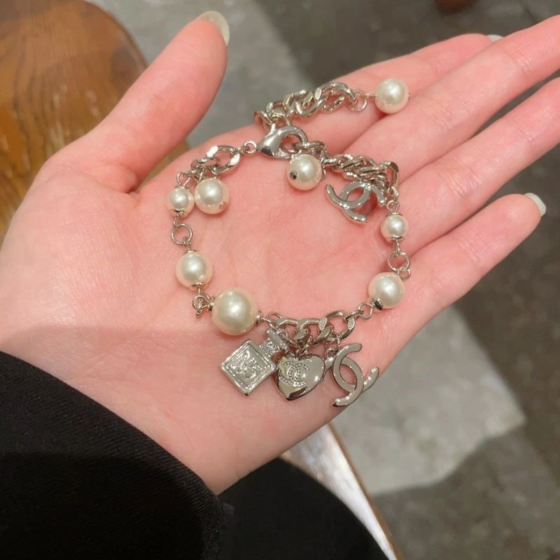 Chanel Bracelets Supportive 221980
