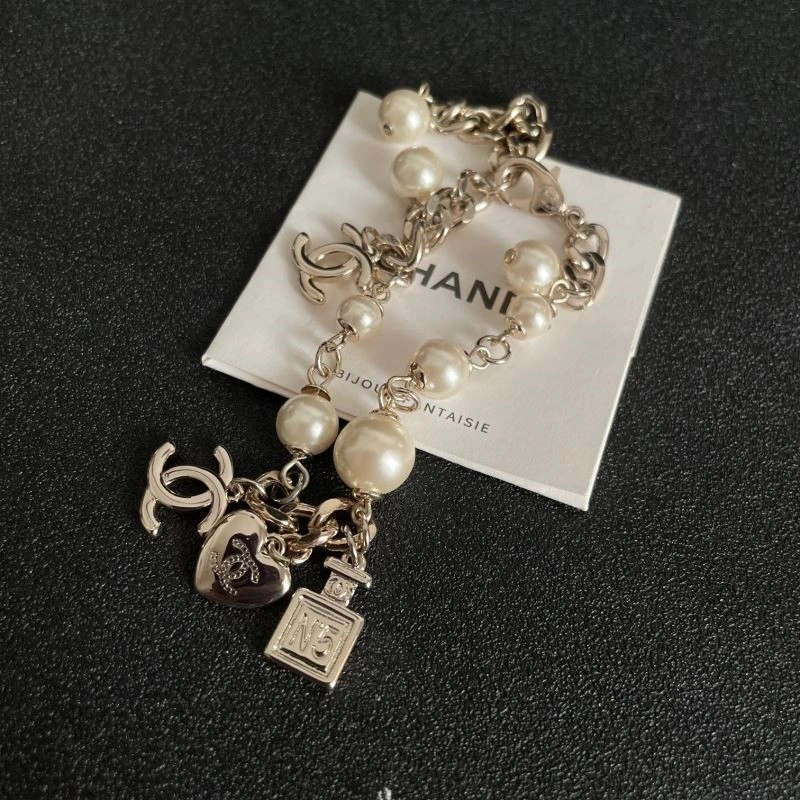 Chanel Bracelets Supportive 221980