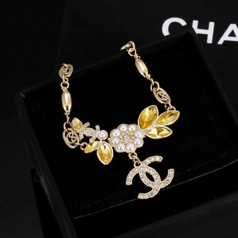 WellDesigned Chanel Bracelets 221978