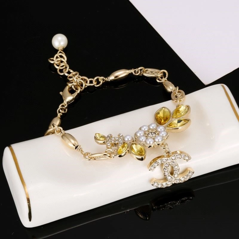 WellDesigned Chanel Bracelets 221978