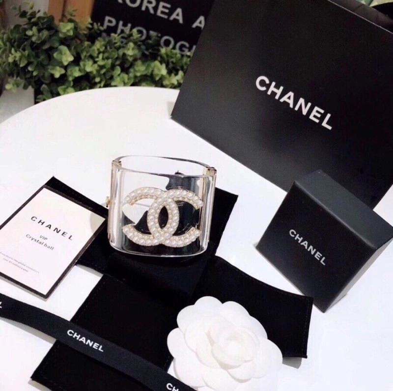 Chanel Bracelets Compact 221956
