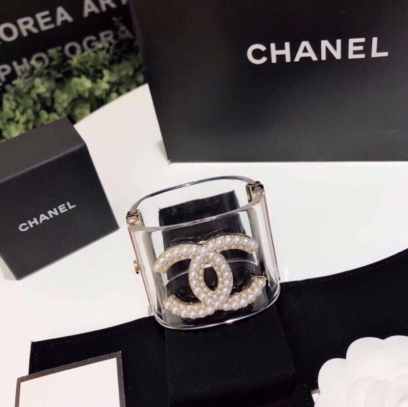 Chanel Bracelets Compact 221956