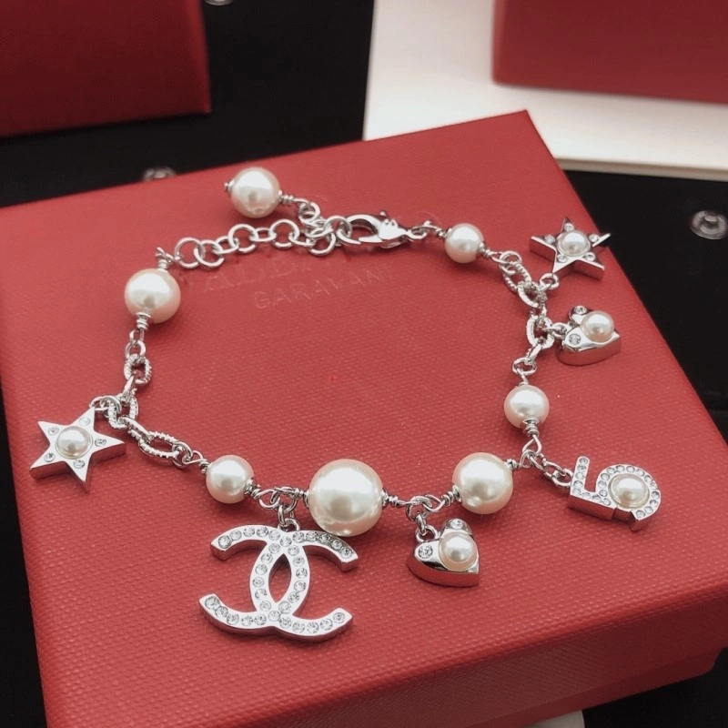 Chic Chanel Bracelets 220555