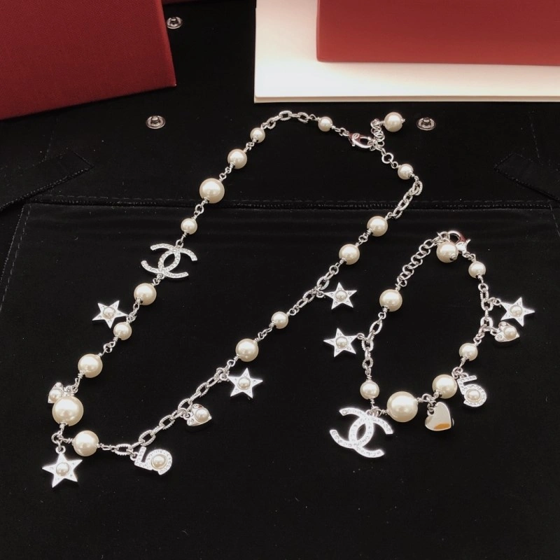 Chic Chanel Bracelets 220555