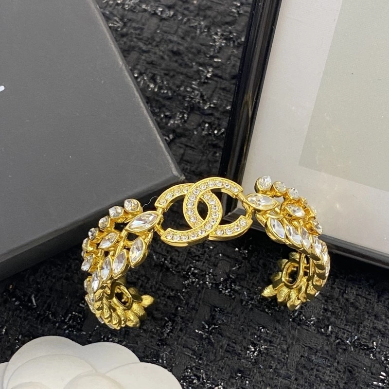 Snug Chanel Bracelets 220485