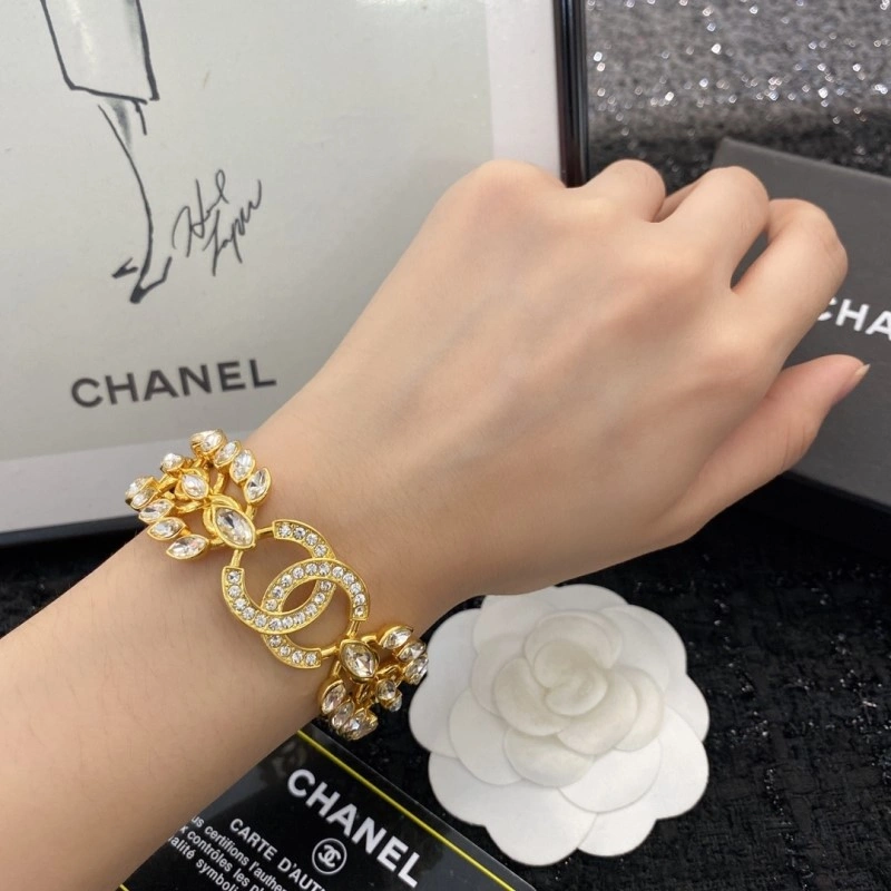Snug Chanel Bracelets 220485