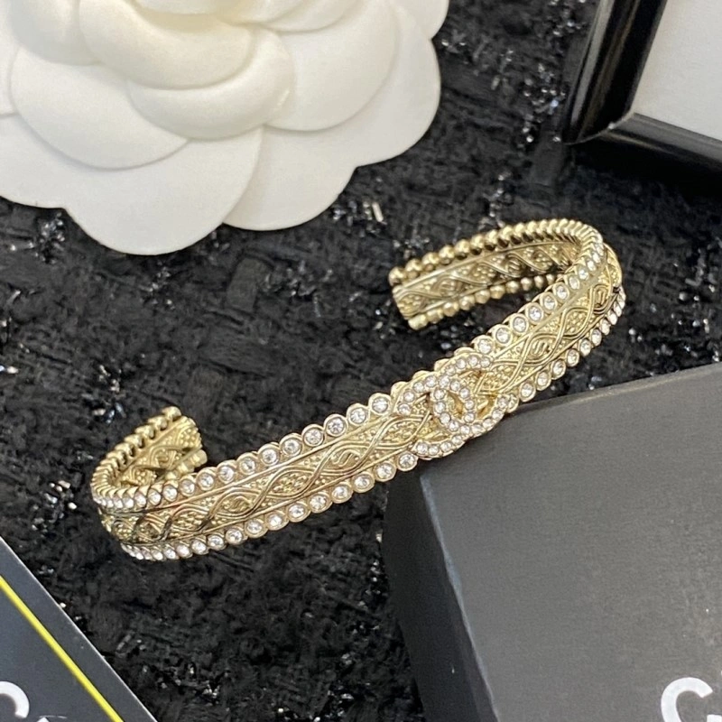 Chanel Bracelets Refined 220480