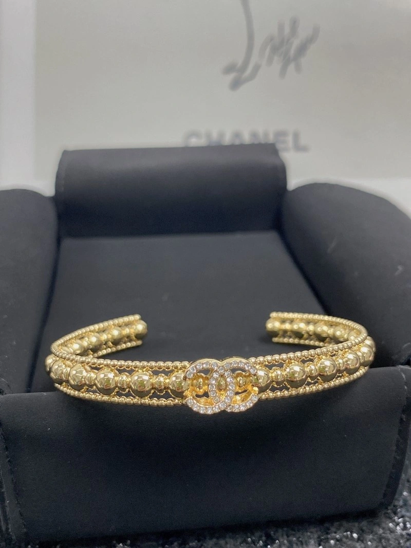 Chanel Bracelets Efficient 220483
