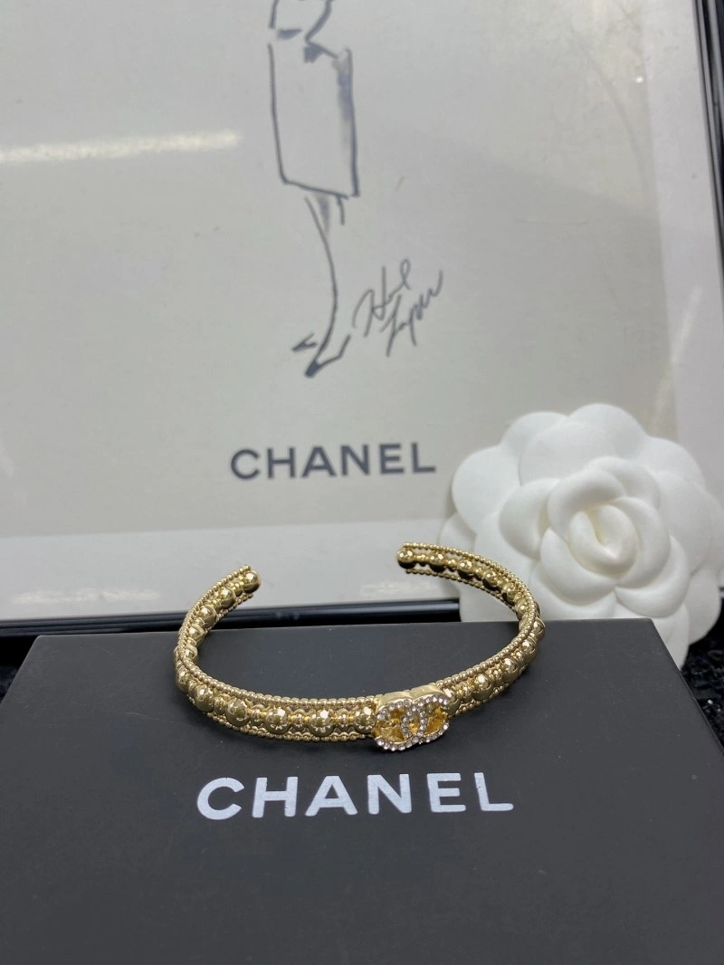 Chanel Bracelets Efficient 220483