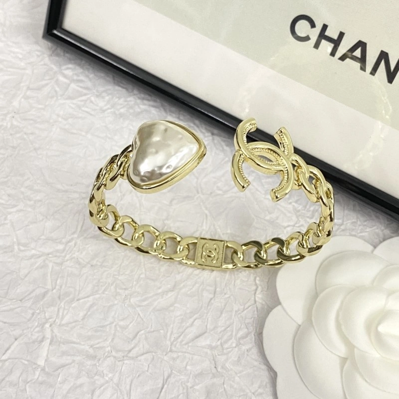 TimelessDesign Chanel Bracelets 220488