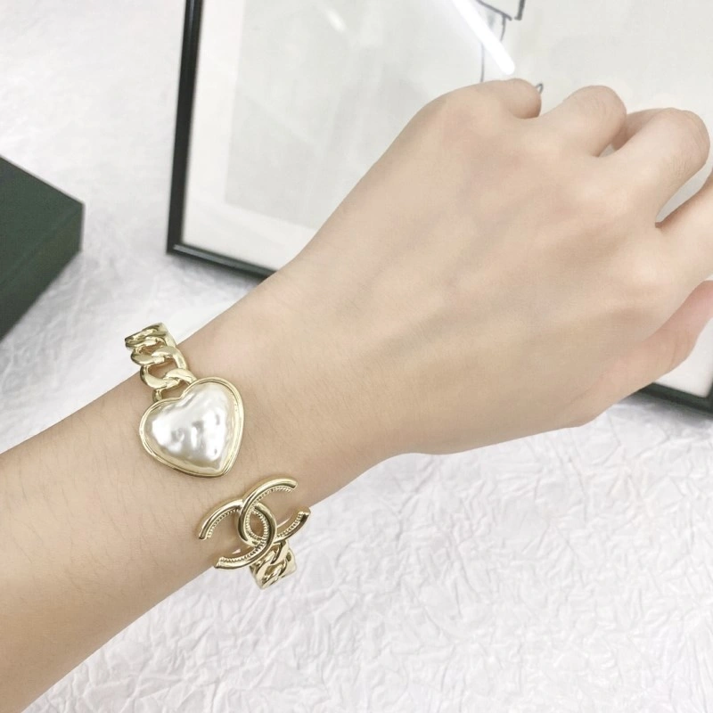 TimelessDesign Chanel Bracelets 220488