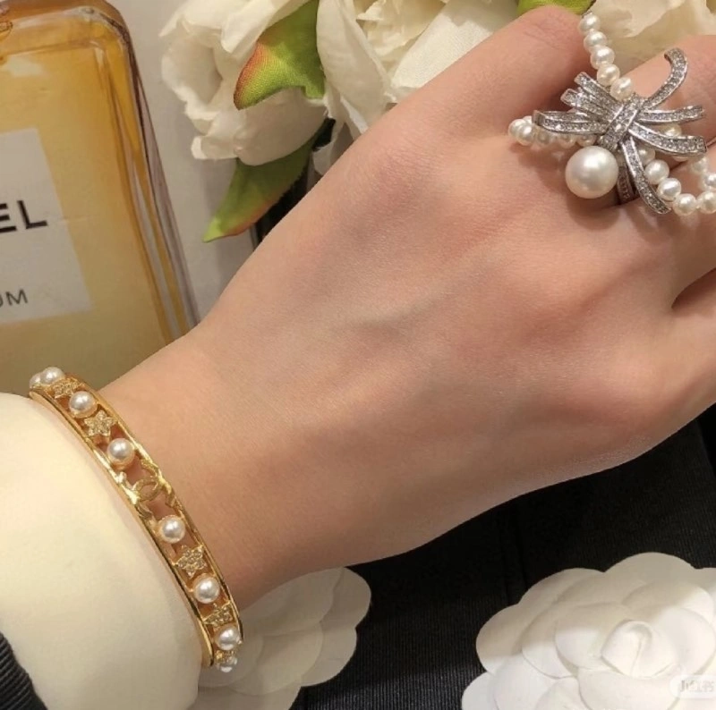 Chanel Bracelets Modern 220466