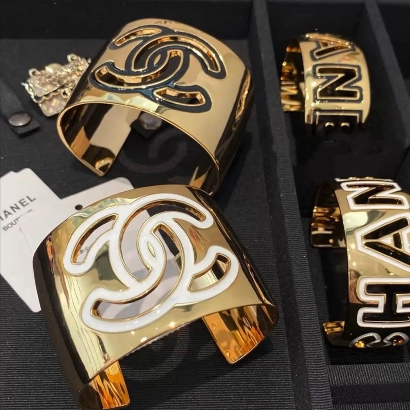 Chanel Bracelets Packable 220477