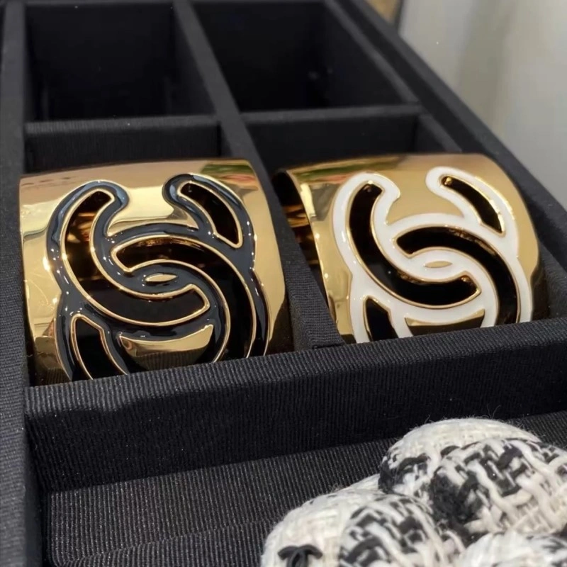 Chanel Bracelets Packable 220477