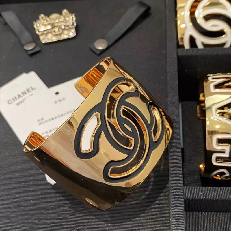 Chanel Bracelets Packable 220477