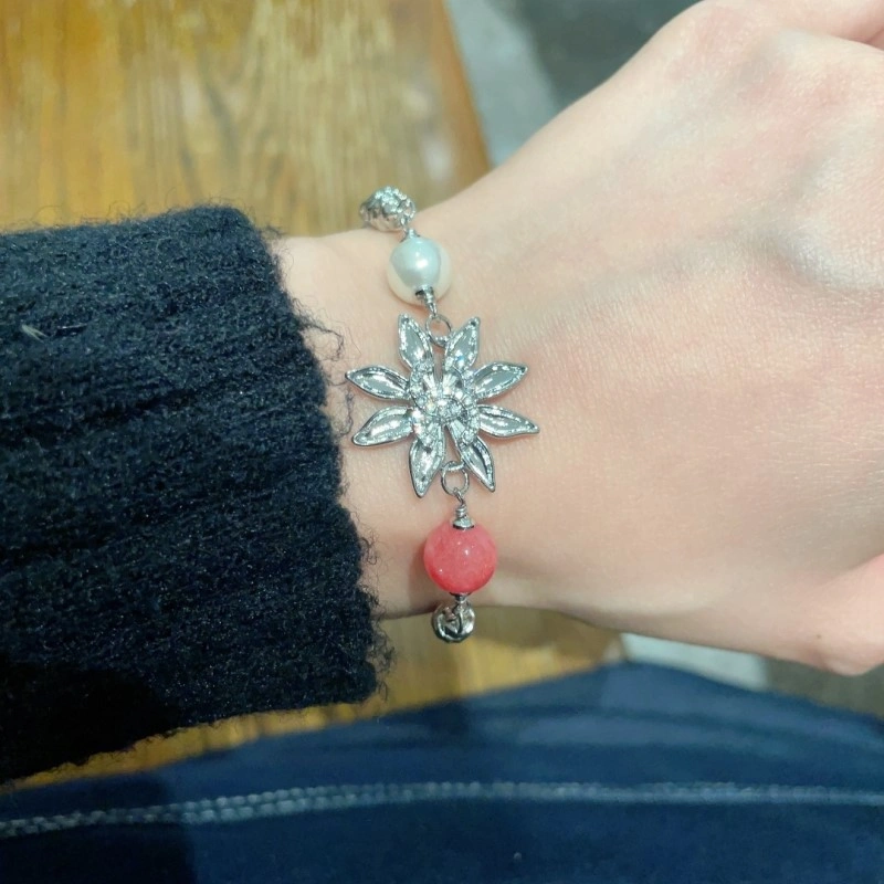 Bright Chanel Bracelets 220471