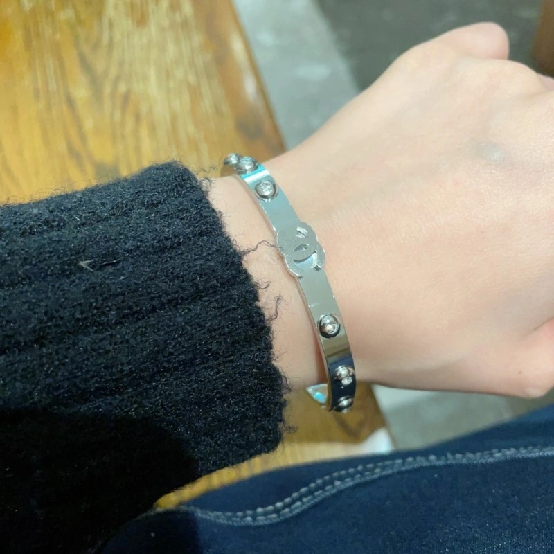 Chanel Bracelets Premium 220462