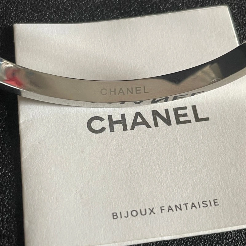 Chanel Bracelets Premium 220462
