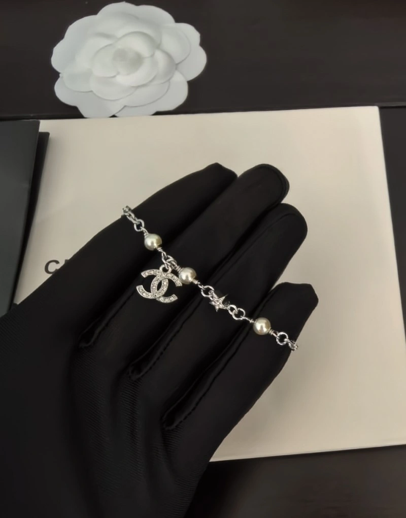 Chanel Bracelets Premium 220489