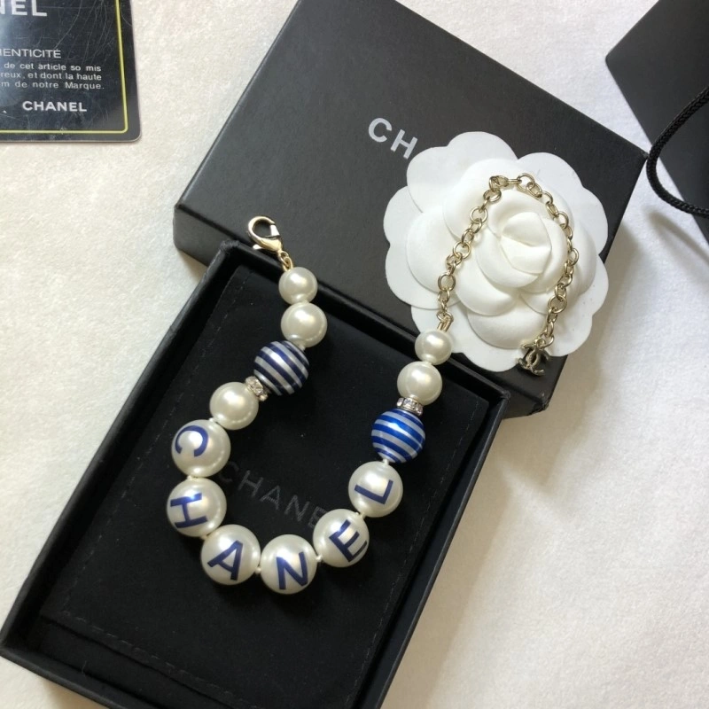 Chanel Bracelets Stylish 220537