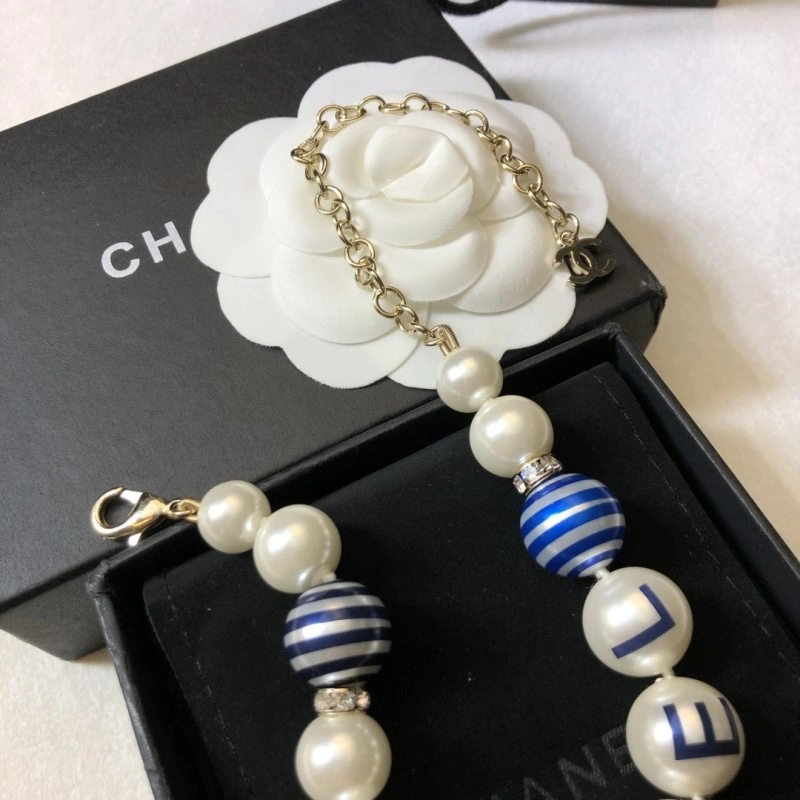 Chanel Bracelets Stylish 220537