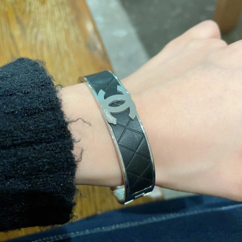 FreshLook Chanel Bracelets 220521