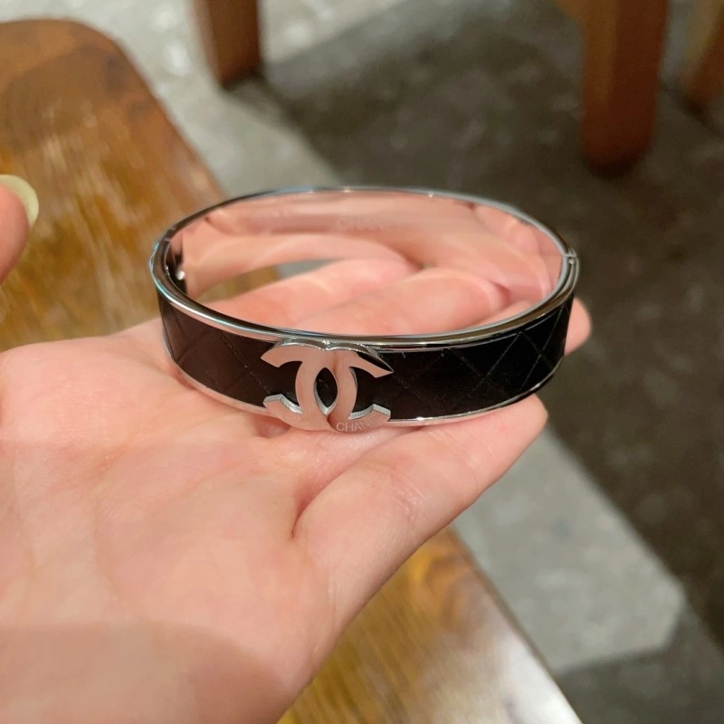 FreshLook Chanel Bracelets 220521