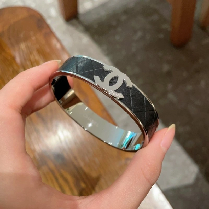 FreshLook Chanel Bracelets 220521