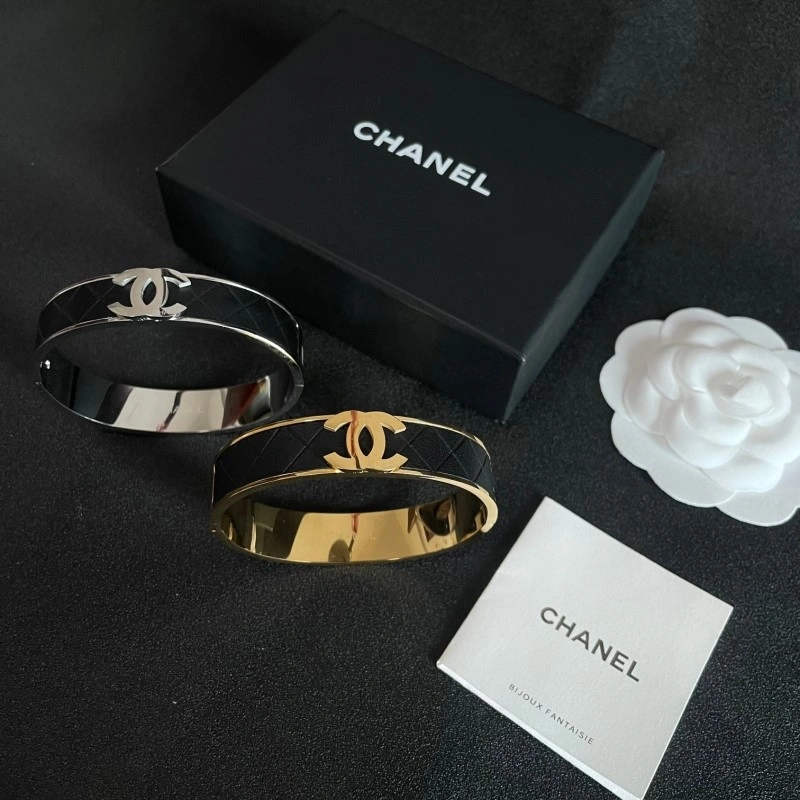 FreshLook Chanel Bracelets 220521