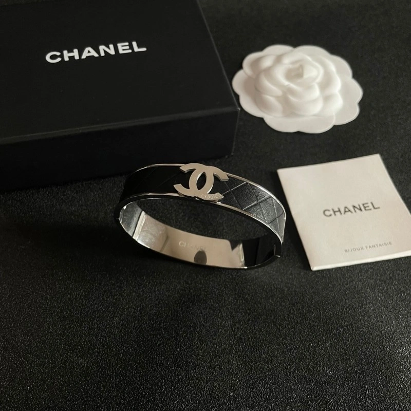 FreshLook Chanel Bracelets 220521
