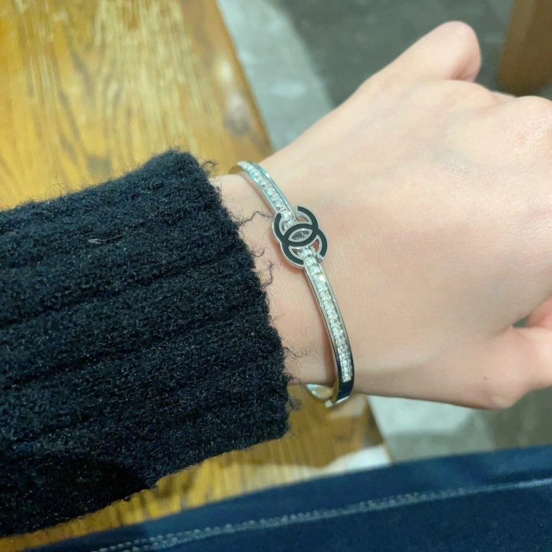 Chanel Bracelets Durable 220451